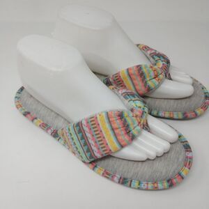 The Original Muk Luks Sandal. Size medium, 7-8.